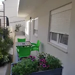 דירה Emaro Select 