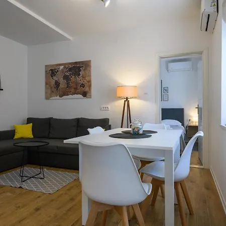 Apartment Emaro Select 